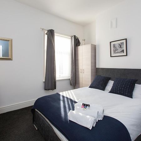 Stoke-on-Trent 타운하우스 @ 코퍼레이션 스트리트 스토크 B&B 객실 사진